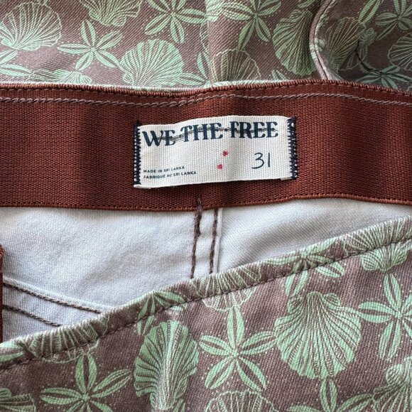 NWT Free People Penny Pull-On Mid-Rise Flare Jeans Sea Shell Printed Green 31 - Picture 8 of 11